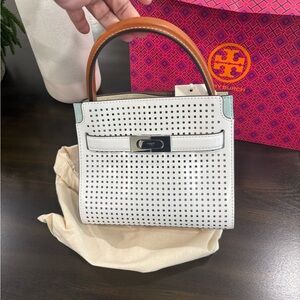 NWT Petite LEE RADZIWILL Tory  Burch White and Tan Women's Handbag